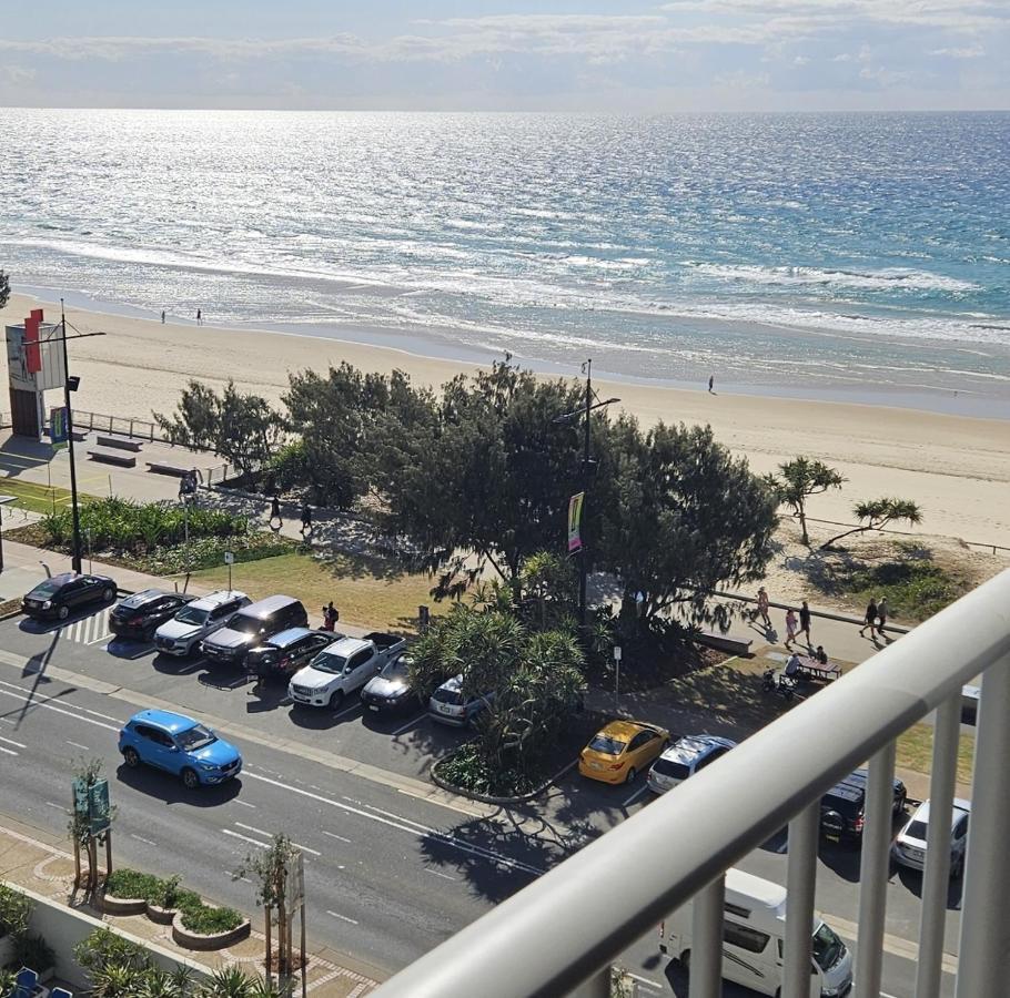 Beachfront Studio Gold Coast Bagian luar foto